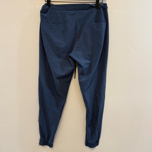 ALBION Light Blue Chambray Jetsetters Jogger Pants
Ankle Zippers Size S - Picture 8 of 10